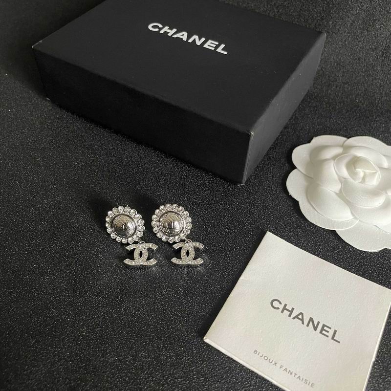 Chanel  Earring 03yxs477